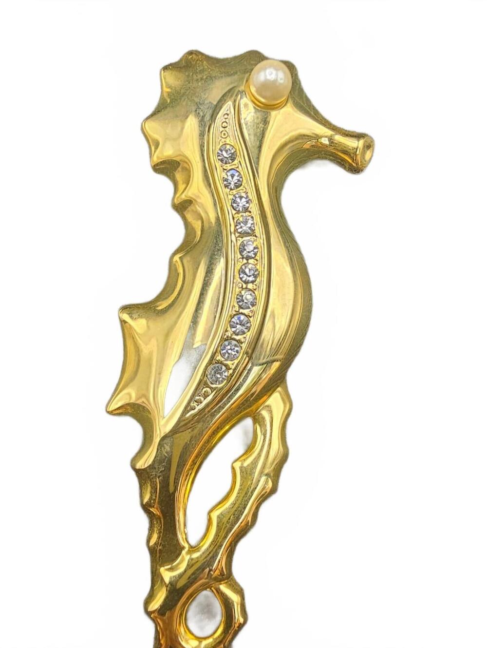 Gold Tone Seahorse Brooch